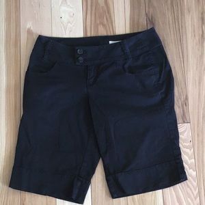DKNY black Bermuda shorts